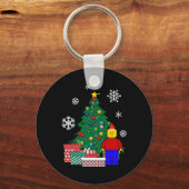 Man Rond De Kerstboom T Shirt Sleutelhanger (Voorkant)