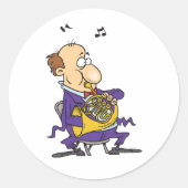 Man speelt een Franse hoorn af Ronde Sticker (Voorkant)