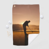 Man spelen Golf bij zonsondergang Golfhanddoeken Golfhanddoek (Insitu)