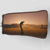 Man spelen Golf bij zonsondergang Putter Golf Head Golfheadcover (Voorkant)