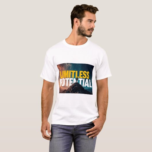 Man staat op Mountain Peak Under Night Sky T-shirt (Voorkant volledig)