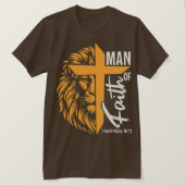 Man van geloof met leeuw en kruis t-shirt (Design voorkant)