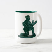 Man van het Groene Kunststofleger Tweekleurige Koffiemok (Voorkant rechts)
