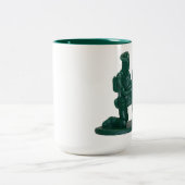 Man van het Groene Kunststofleger Tweekleurige Koffiemok (Center)
