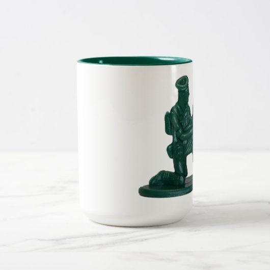 Man van het Groene Kunststofleger Tweekleurige Koffiemok (Center)