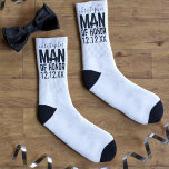 Man van Sokken van het Honor White Wedding<br><div class="desc">Welk Man van Eer zou niet van een paar sokken houden als dank je cadeau? Ik ken niemand die dat niet zou weten. Voeg zijn naam en je trouwdatum toe en verander de kleur in zijn favoriete</div>