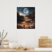 Man wandelen een eenzame Reis op kosmisch zand Poster (Keuken)