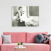 Man Washing Dishes Canvas Afdruk (Insitu (Woonkamer))