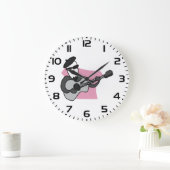 Man Wearing Beret Playing Acoustic Guitar Grote Klok (Huis)