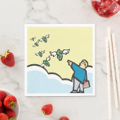 Man wijst met geld met wijn servet