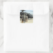 Managers van de militaire werkhond nemen een opte vierkante sticker (Tas)