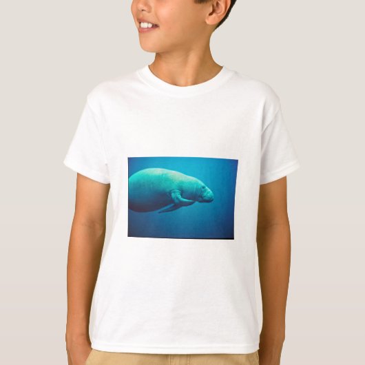 Manatee Scratching T-shirt (Voorkant)