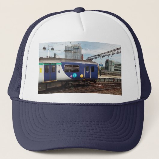 Manchester Piccadilly Trucker Pet (Voorkant)