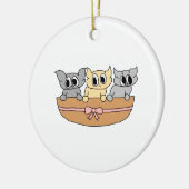 Mand met 3 Kittens, Cartoon. Keramisch Ornament (Links)