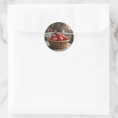 Mand met Rode Appels Ronde Sticker (Tas)