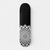 Mandala Black en White Pattern Persoonlijk Skateboard (Voorkant)