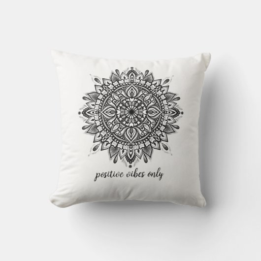 Mandala Black en White Throw Cushion Kussen (Voorkant)