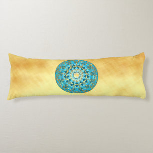 Mandala blauw goud op zachte gouden achtergrond lichaamskussen