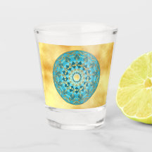 Mandala blauw goud op zachte gouden achtergrond