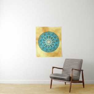 Mandala blauw goud op zachte gouden achtergrond wandkleed