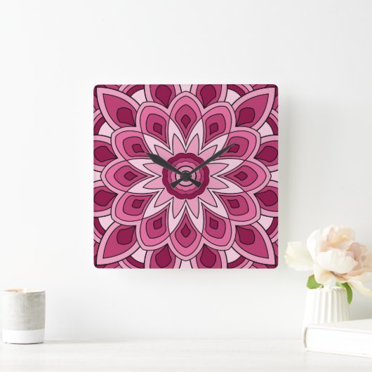 Mandala in het roze vierkante klok (Huis)