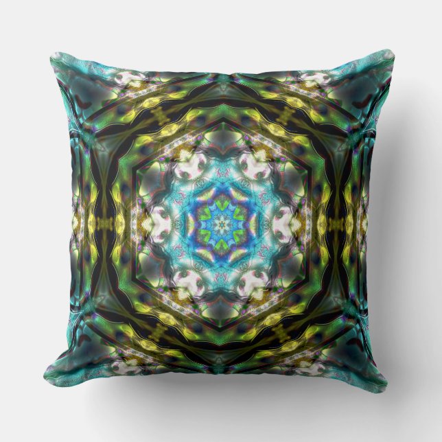 Mandala in hexagon oud groen gehammerd metaal kussen (Voorkant)