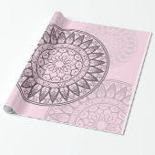 Mandala in roze cadeaupapier (Uitgerold)