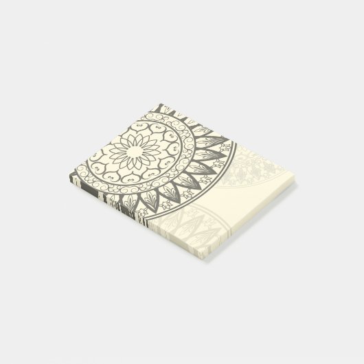 Mandala in Soft Yellow Post-it® Notes (Schuin)