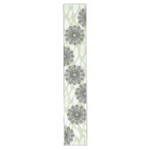 Mandala Leaves: Nature's Harmony Table Runner Lange Tafelloper (Voorkant)