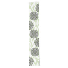  Mandala Leaves: Nature's Harmony Table Runner Lange Tafelloper