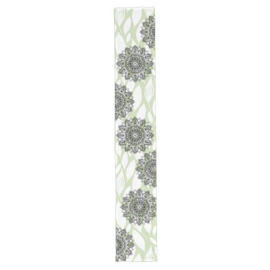 Mandala Leaves: Nature's Harmony Table Runner Lange Tafelloper (Voorkant)