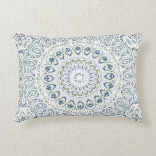 Mandala Medaillon in Blauw en Wit Accent Kussen (Voorkant)