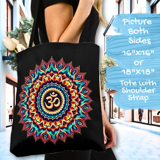 Mandala met OM-symbool op een zwart Tote Bag