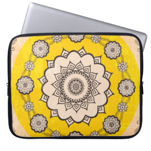 Mandala Ornamental: Etnisch Stijlontwerp. Laptop Sleeve