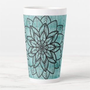 Mandala over blauw ouder hout latte mok