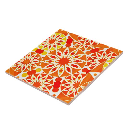 Mandala Patroon in Koraal Sinaasappel en Goud Tegeltje (Zijkant)