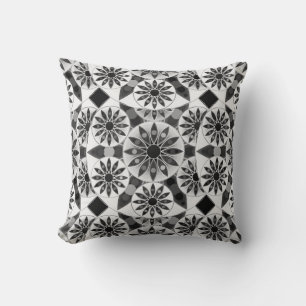 Mandala patroon, zwart, wit en grijs / grijs kussen