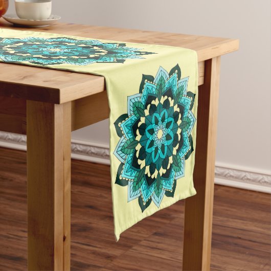 Mandala Pattern 02 in aqua Medium Table Runner Tafelloper (Voorbeeld)