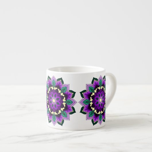 Mandala Pattern 02 in paars Espresso Kop (Voorkant rechts)
