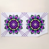 Mandala Pattern 02 in paarse Beach Towel Strandlaken (Voorkant)