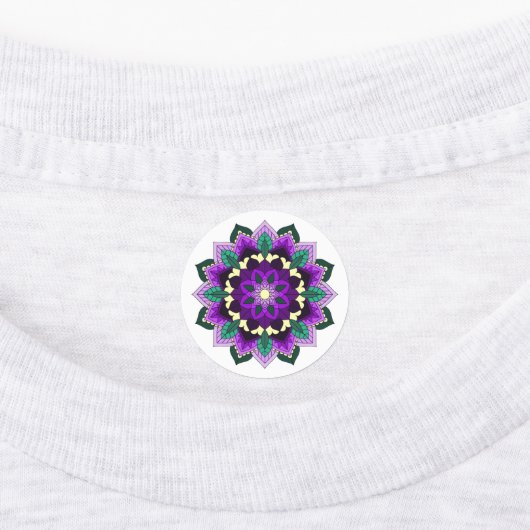 Mandala Pattern 02 in purple, pink, blue & yellow Labels (Aangebracht)