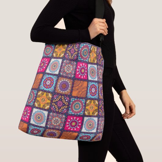 Mandala Pattern Crossbody Tas (Dichtbij)