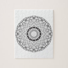 Mandala. Rond zwart-wit oosterpatroon