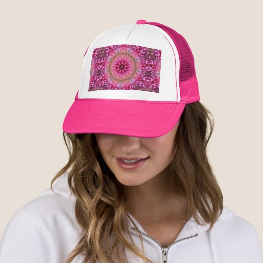 Mandala roze caleidoscoop patroon trucker pet (In situ)