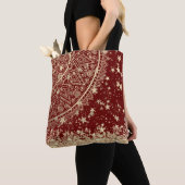 Mandala scannen met gouden sterren op rood tote bag (Dichtbij)