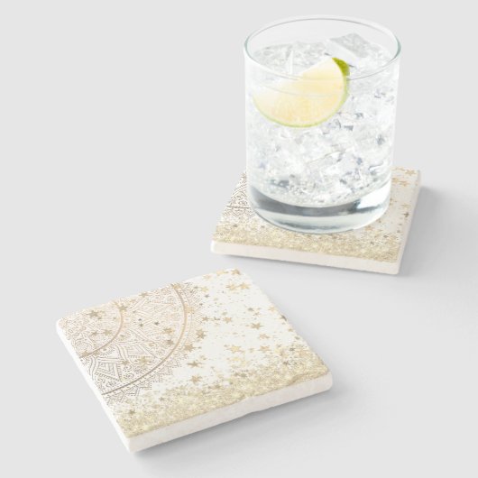 Mandala scannen met gouden sterren op wit stenen onderzetter (Zijkant)