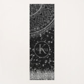 Mandala scannen met zilveren sterren op zwart yogamat (Voorkant)