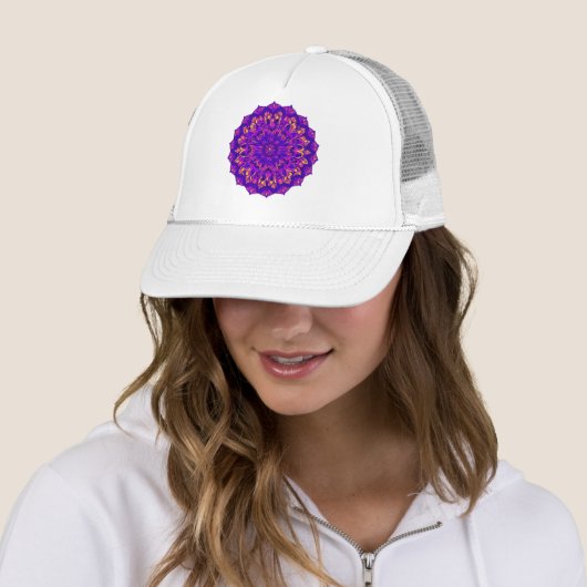 Mandala Trucker Pet (In situ)
