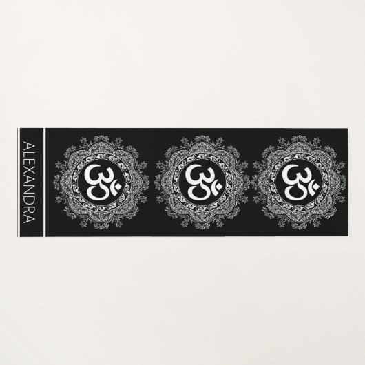 Mandala Zwart Wit OM Symbool Naam Gepersonaliseerd Yogamat (Achterkant (horizontaal))