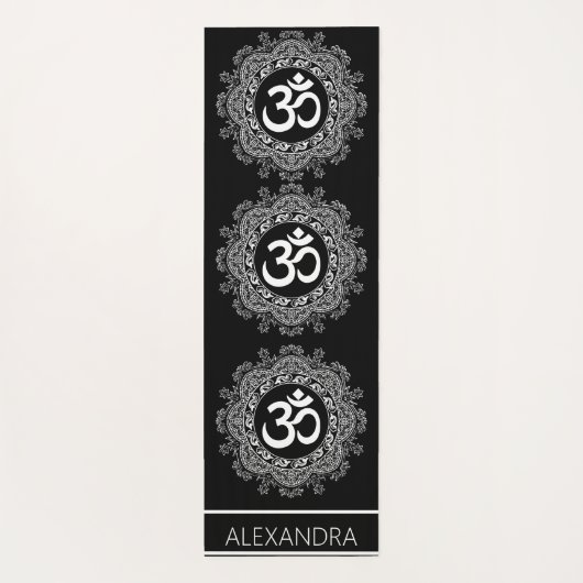 Mandala Zwart Wit OM Symbool Naam Gepersonaliseerd Yogamat (Achterkant)